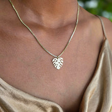 Load image into Gallery viewer, READY TO SHIP Monstera Necklace - 18k Gold Vermeil FJD$

