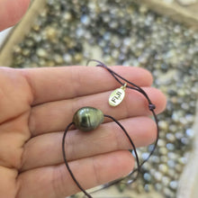 Load image into Gallery viewer, READY TO SHIP Civa Fiji Saltwater Pearl Unisex Necklace - Nylon FJD$
