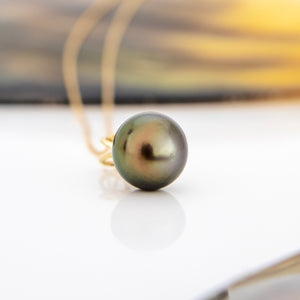 CONTACT US TO RECREATE THIS SOLD OUT STYLE Civa Fiji Pearl Necklace with Diamond Set Pendant - 14k Solid Gold FJD$