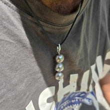 Load image into Gallery viewer, READY TO SHIP Unisex Civa Fiji Saltwater Pearl Trio Necklace - Rubber FJD$
