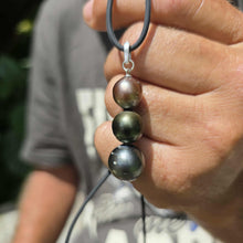 Load image into Gallery viewer, READY TO SHIP Unisex Civa Fiji Saltwater Pearl Trio Necklace - Rubber FJD$
