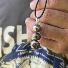 Load image into Gallery viewer, READY TO SHIP Unisex Civa Fiji Saltwater Pearl Trio Necklace - Rubber FJD$
