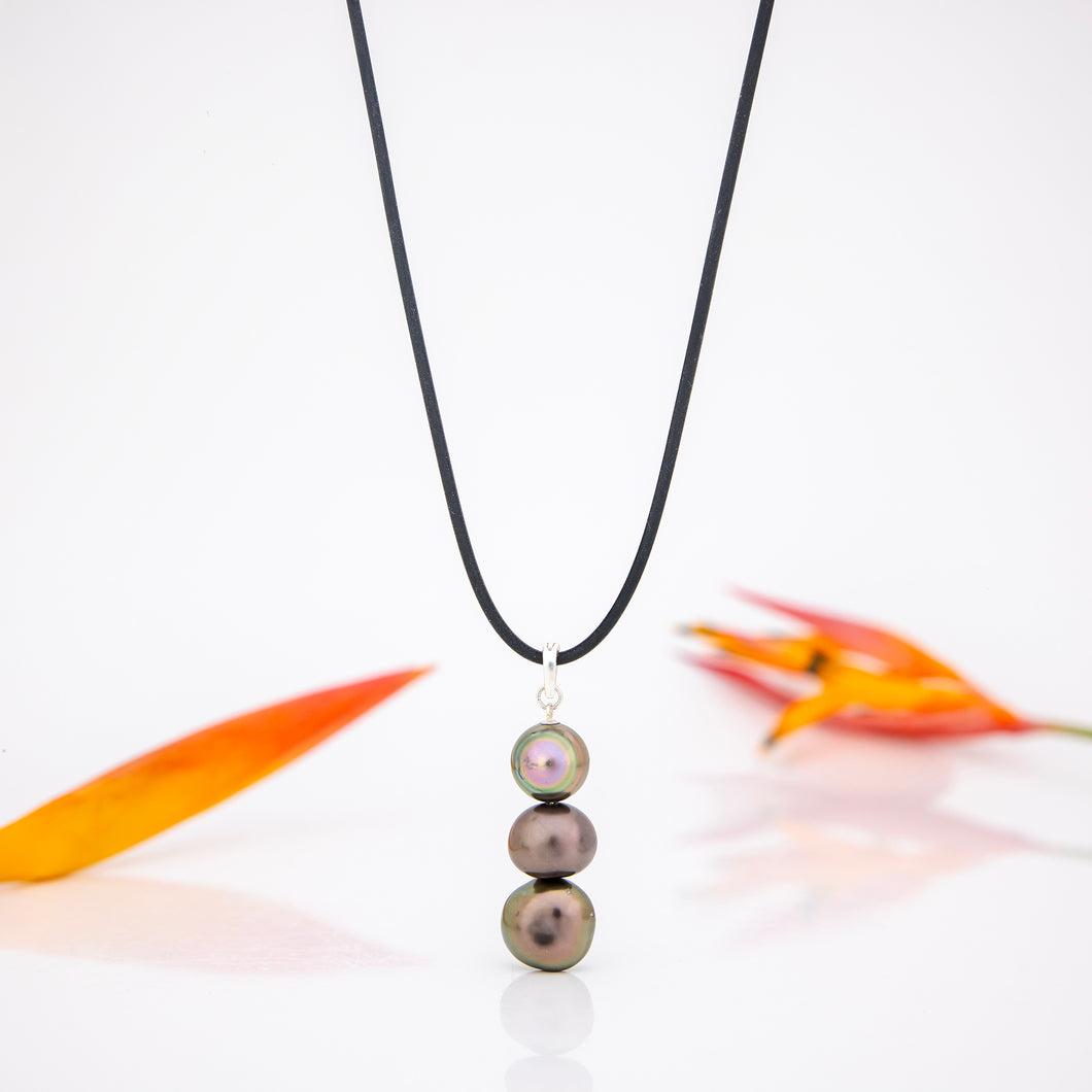 READY TO SHIP Unisex Civa Fiji Saltwater Pearl Trio Necklace - Rubber FJD$
