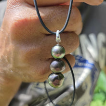 Load image into Gallery viewer, READY TO SHIP Unisex Civa Fiji Saltwater Pearl Trio Necklace - Rubber FJD$
