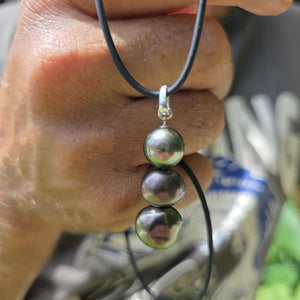 READY TO SHIP Unisex Civa Fiji Saltwater Pearl Trio Necklace - Rubber FJD$