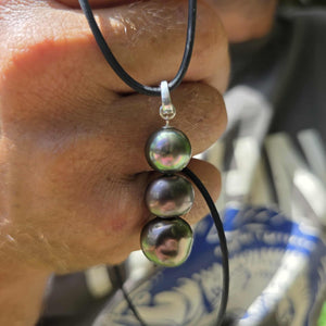 READY TO SHIP Unisex Civa Fiji Saltwater Pearl Trio Necklace - Rubber FJD$