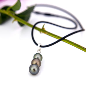 READY TO SHIP Unisex Civa Fiji Saltwater Pearl Trio Necklace - Rubber FJD$