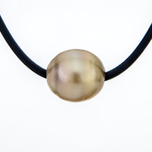 Load image into Gallery viewer, READY TO SHIP Unisex Civa Fiji Saltwater Pearl Necklace - Rubber FJD$

