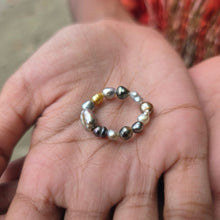 Load image into Gallery viewer, READY TO SHIP Keshi Pearl Stretch Ring FJD$
