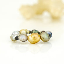 Load image into Gallery viewer, READY TO SHIP Keshi Pearl Stretch Ring with bead detail FJD$
