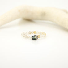 Load image into Gallery viewer, READY TO SHIP Keshi Pearl Stretch Ring with bead detail FJD$
