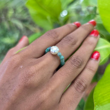 Load image into Gallery viewer, READY TO SHIP Keshi Pearl Stretch Ring with bead detail FJD$
