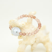 Load image into Gallery viewer, READY TO SHIP Keshi Pearl Stretch Ring with bead detail FJD$
