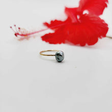 Load image into Gallery viewer, READY TO SHIP Fiji Keshi Pearl Ring - 9k Solid Gold FJD$
