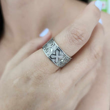 Load image into Gallery viewer, READY TO SHIP - Unisex Tapa Band - 9k Solid White Gold FJD$
