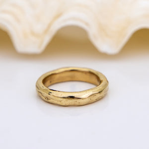 READY TO SHIP - Unisex Free Flow Ring - 9k Solid Gold FJD$