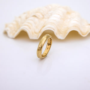 READY TO SHIP - Unisex Free Flow Ring - 9k Solid Gold FJD$