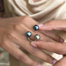 Load image into Gallery viewer, READY TO SHIP Civa Fiji Saltwater Pearl Trio Ring - 925 Sterling Silver FJD$
