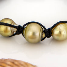 Load image into Gallery viewer, CONTACT US TO RECREATE THIS SOLD OUT STYLE Unisex Woven Civa Fiji Pearl Bracelet - FJD$

