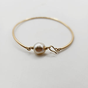 CONTACT US TO RECREATE THIS SOLD OUT STYLE Civa Fiji Saltwater Pearl Bangle - 14k Gold Fill FJD$ - Adorn Pacific - All Products
