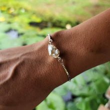 Load image into Gallery viewer, READY TO SHIP Fiji Saltwater Keshi Pearl Box Chain Bracelet in 925 Sterling Silver - FJD$ - Adorn Pacific - All Products
