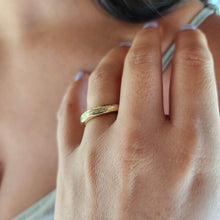 Load image into Gallery viewer, READY TO SHIP - Unisex Free Flow Ring - 9k Solid Gold FJD$ - Adorn Pacific - Rings
