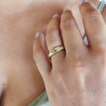 Load image into Gallery viewer, READY TO SHIP - Unisex Free Flow Ring - 9k Solid Gold FJD$ - Adorn Pacific - Rings
