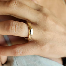Load image into Gallery viewer, READY TO SHIP - Unisex Free Flow Ring - 9k Solid Gold FJD$ - Adorn Pacific - Rings

