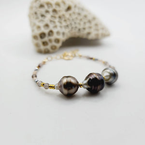 CONTACT US TO RECREATE THIS SOLD OUT STYLE Civa Fiji Saltwater Pearl Trio & Glass Bead Bracelet - 14k Gold Fill FJD$