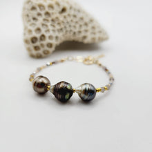 Load image into Gallery viewer, READY TO SHIP Civa Fiji Saltwater Pearl Trio &amp; Glass Bead Bracelet - 14k Gold Fill FJD$

