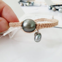Load image into Gallery viewer, Civa Fiji Pearl Bracelet #BR9027 - FJD$ - Adorn Pacific - Bracelets
