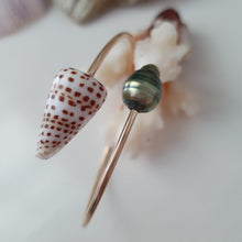 Load image into Gallery viewer, CONTACT US TO RECREATE THIS SOLD OUT STYLE Fiji Pearl and Shell Cuff - 14k Gold Filled - FJD$ - Adorn Pacific - Bracelets

