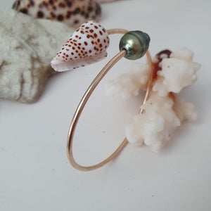CONTACT US TO RECREATE THIS SOLD OUT STYLE Fiji Pearl and Shell Cuff - 14k Gold Filled - FJD$ - Adorn Pacific - Bracelets