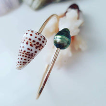Load image into Gallery viewer, CONTACT US TO RECREATE THIS SOLD OUT STYLE Fiji Pearl and Shell Cuff - 14k Gold Filled - FJD$ - Adorn Pacific - Bracelets
