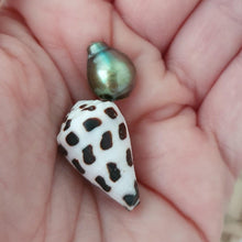 Load image into Gallery viewer, CONTACT US TO RECREATE THIS SOLD OUT STYLE Fiji Pearl and Shell Cuff - 14k Gold Filled - FJD$ - Adorn Pacific - Bracelets
