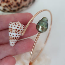 Load image into Gallery viewer, CONTACT US TO RECREATE THIS SOLD OUT STYLE Fiji Pearl and Shell Cuff - 14k Gold Filled - FJD$ - Adorn Pacific - Bracelets
